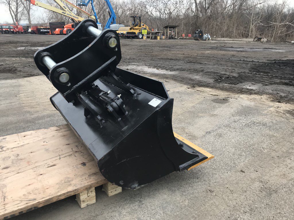 60'' TILT Bucket for 120CL Excavator - Image 8