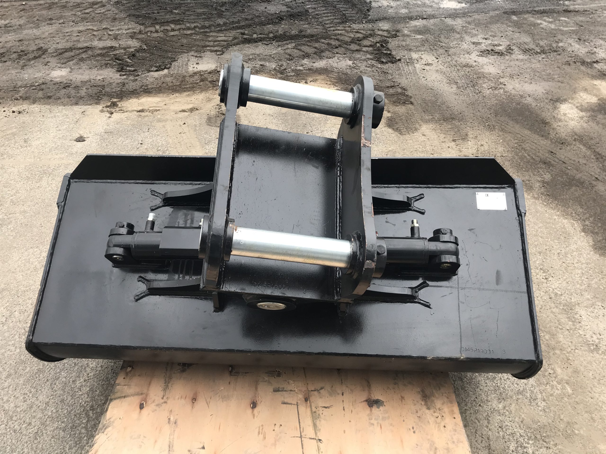 60'' TILT Bucket for 120CL Excavator - Image 9