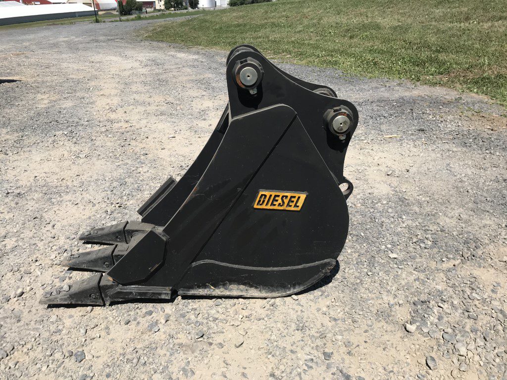 18'' Bucket for 80CL Excavator - Image 2