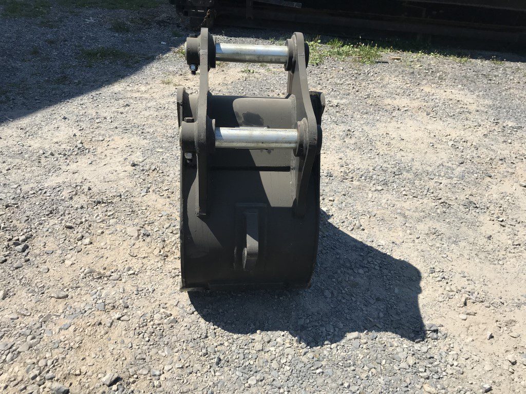 18'' Bucket for 80CL Excavator - Image 4