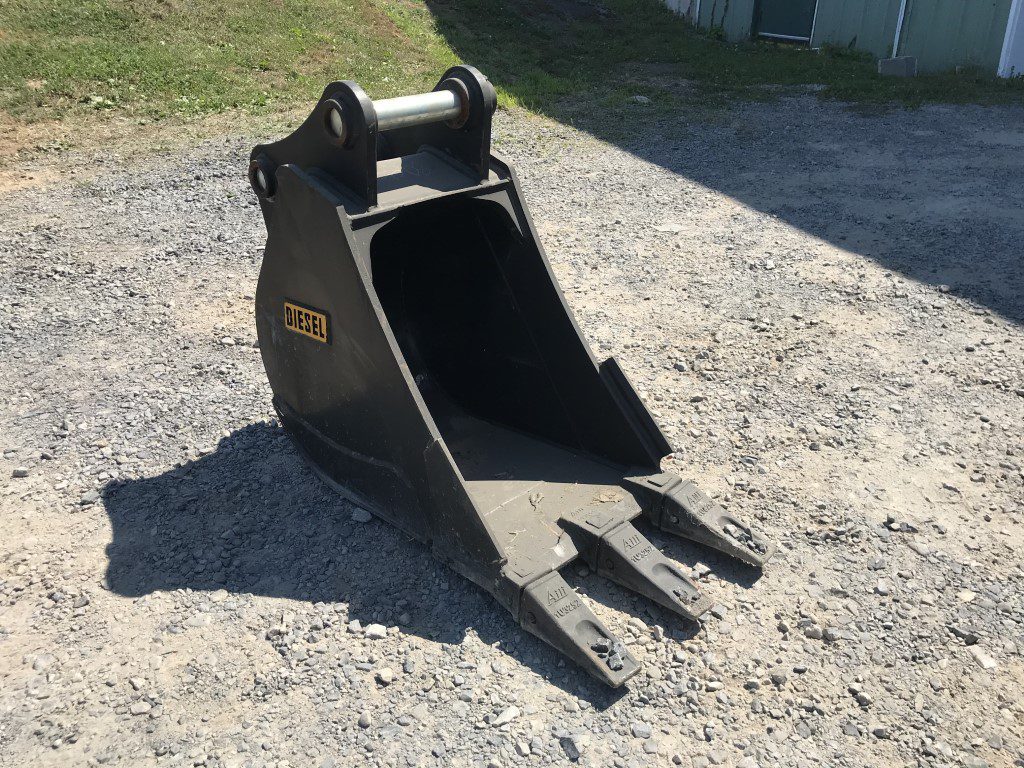 18'' Bucket for 80CL Excavator - Image 8