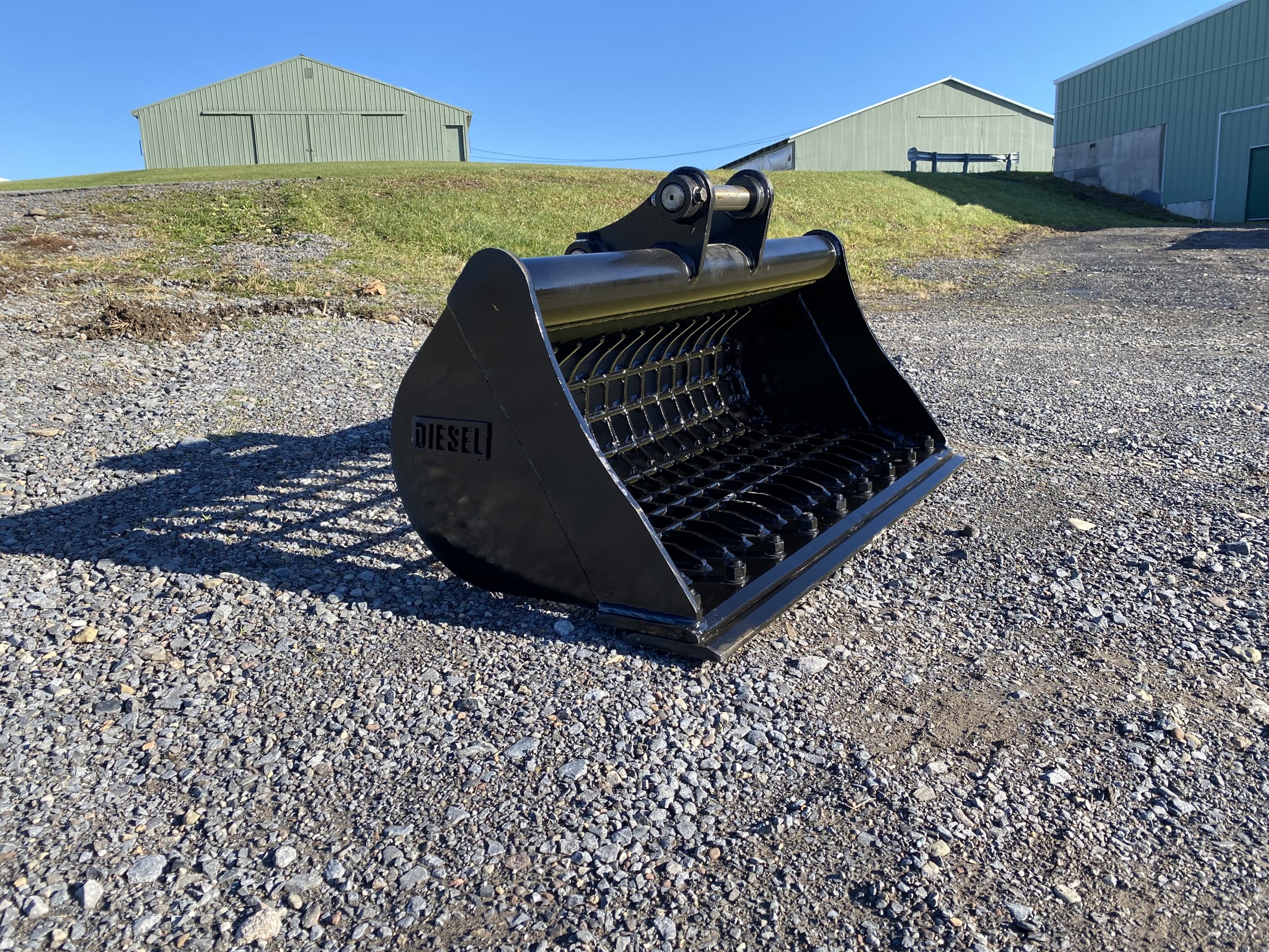 42" Screening Bucket for 35CL Excavator - Image 5