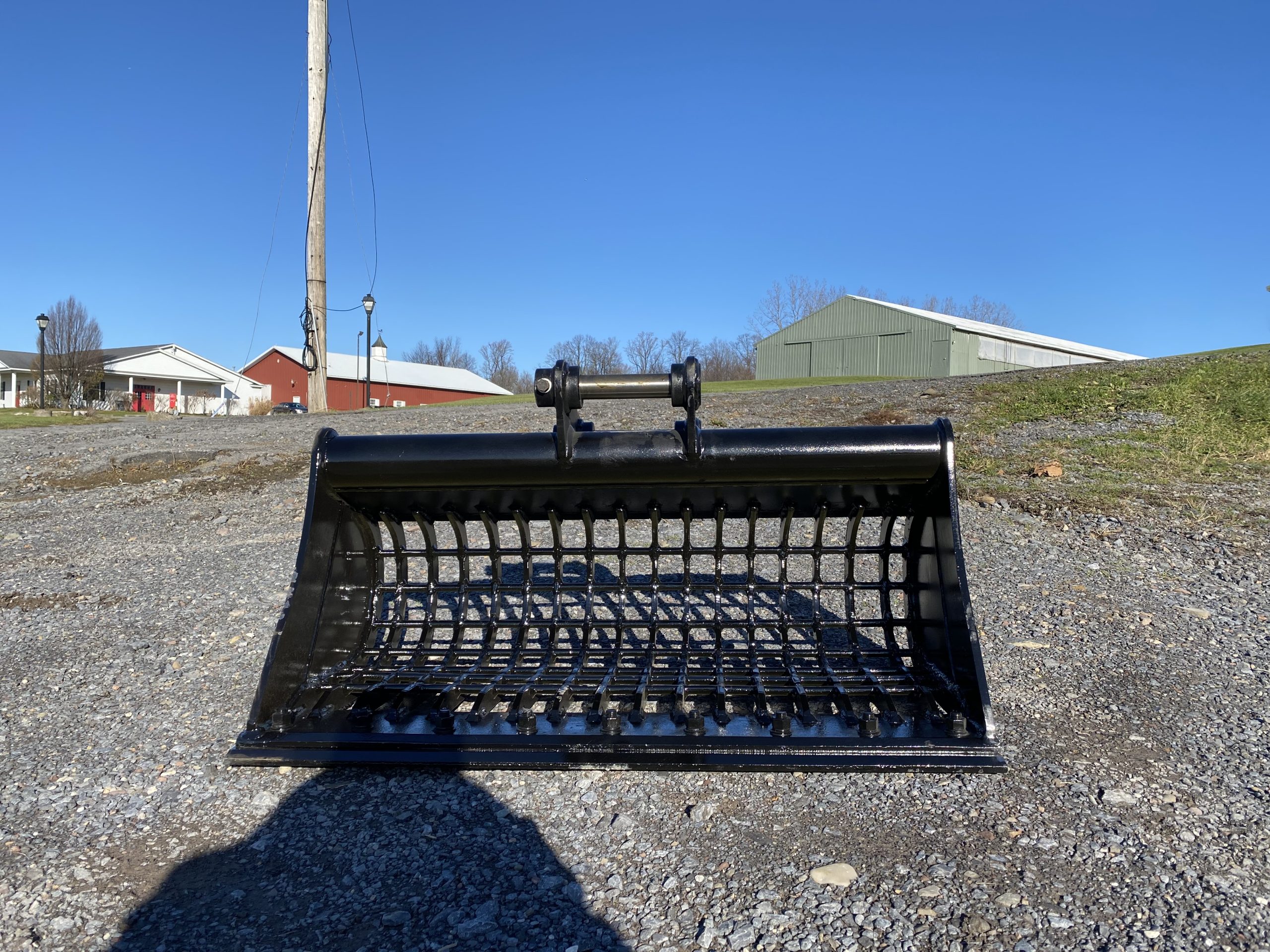 42" Screening Bucket for 35CL Excavator - Image 6