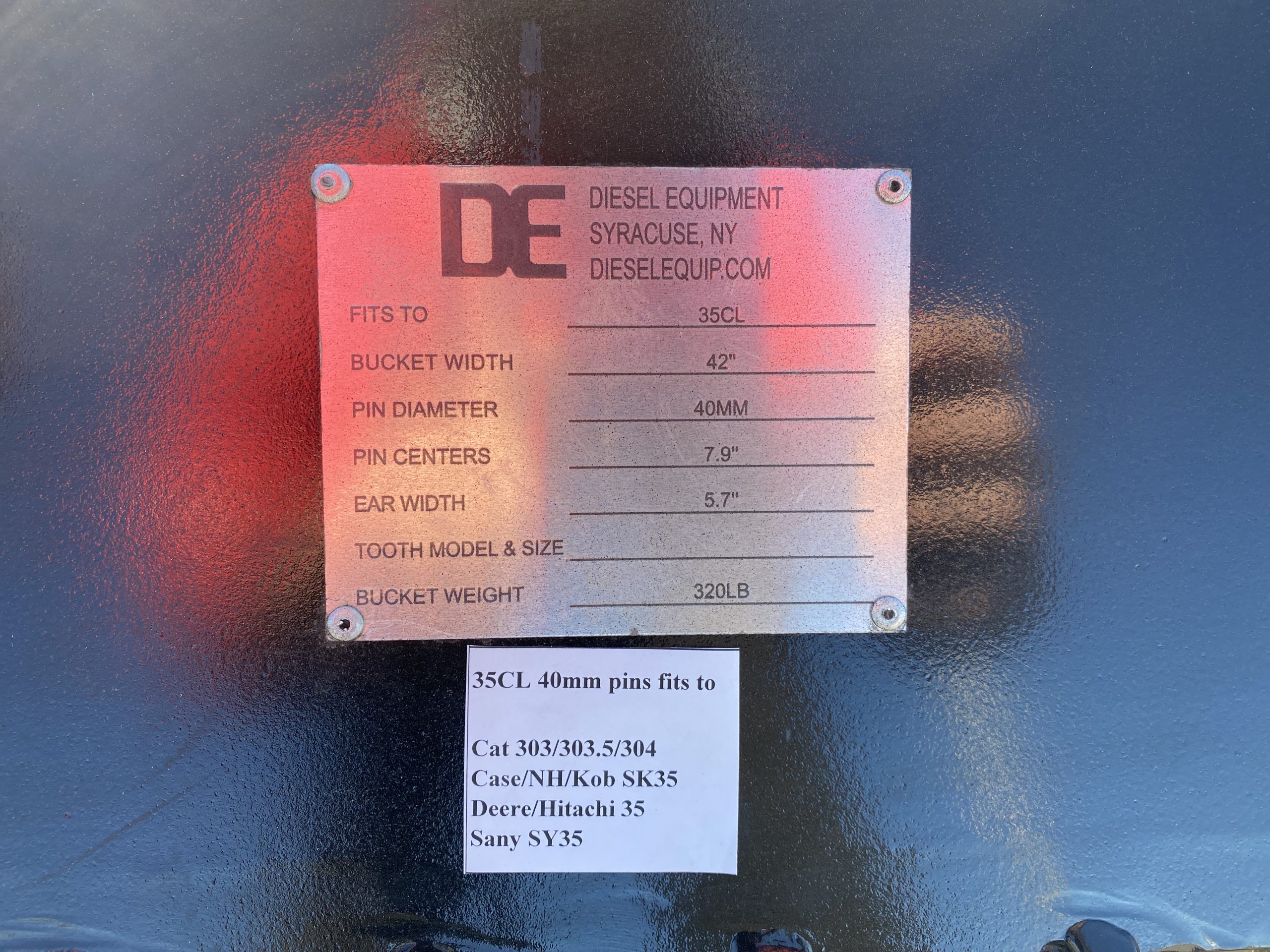 42" Screening Bucket for 35CL Excavator - Image 7