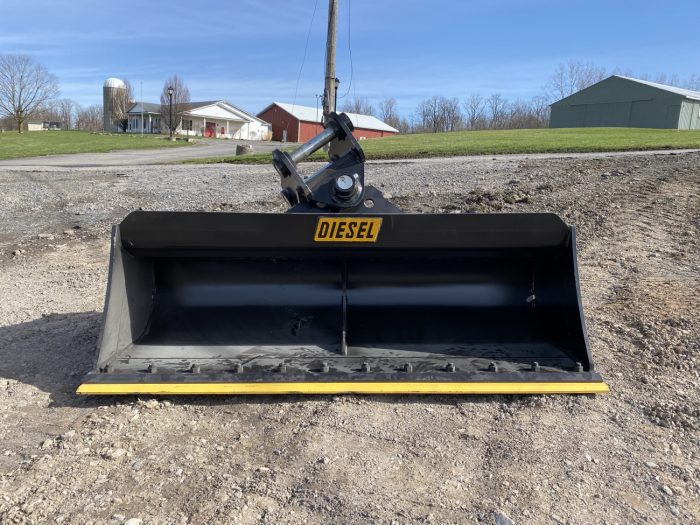 72" Low Profile Hydraulic Tilt Bucket for 80CL Excavator