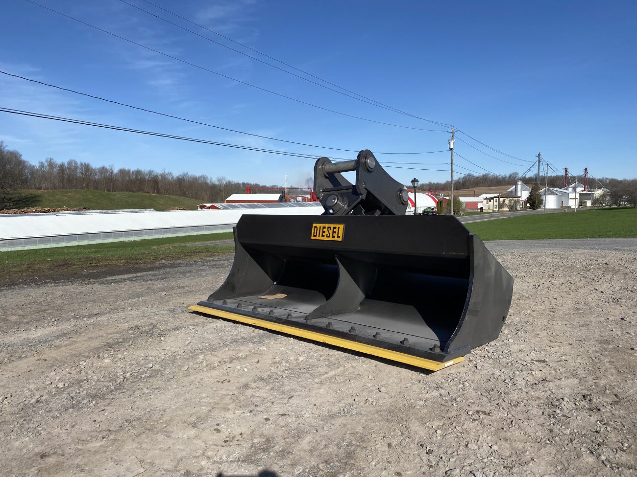 72" Low Profile Hydraulic Tilt for 120CL Excavator - Image 2