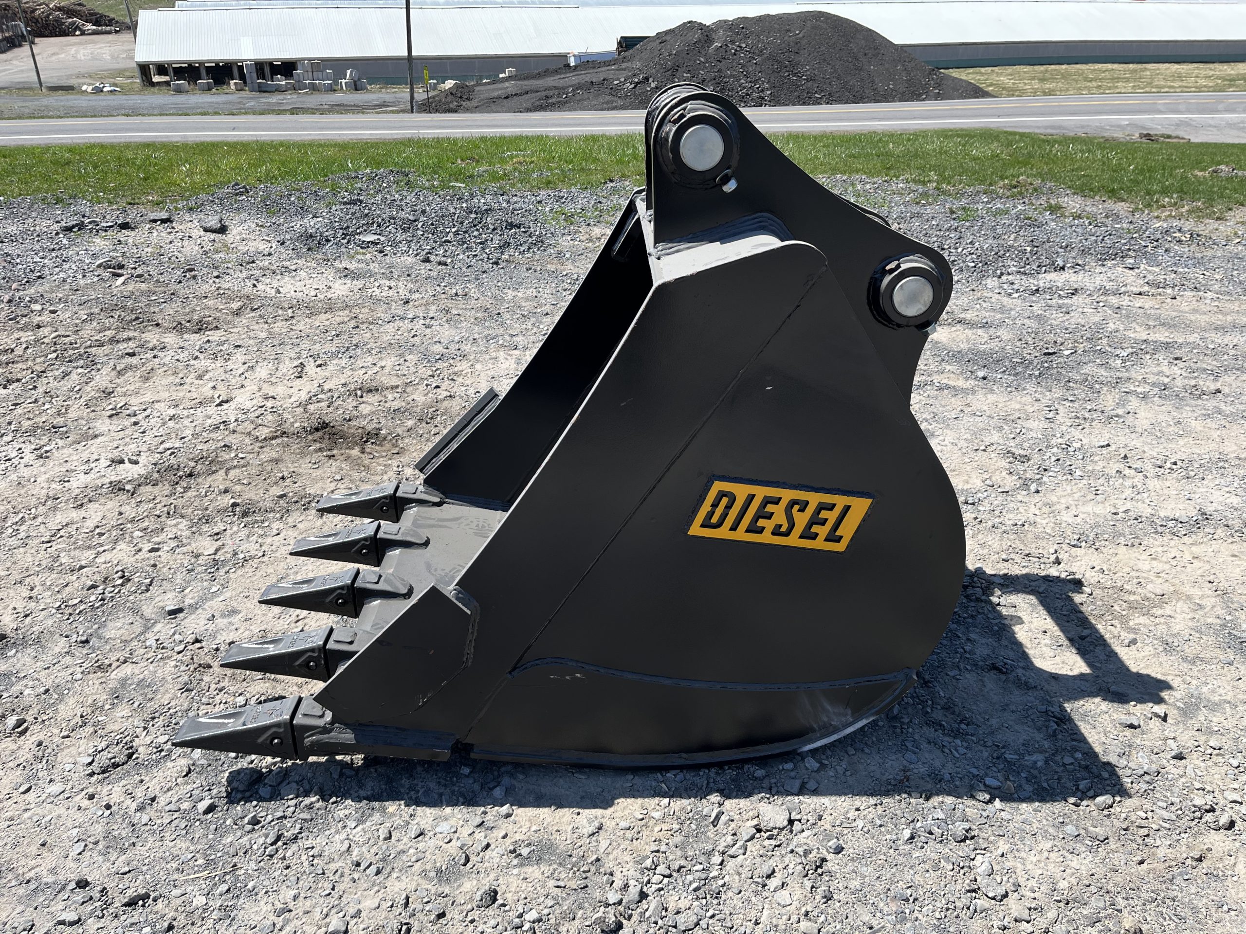 36'' Bucket for 120CL Excavator - Image 3