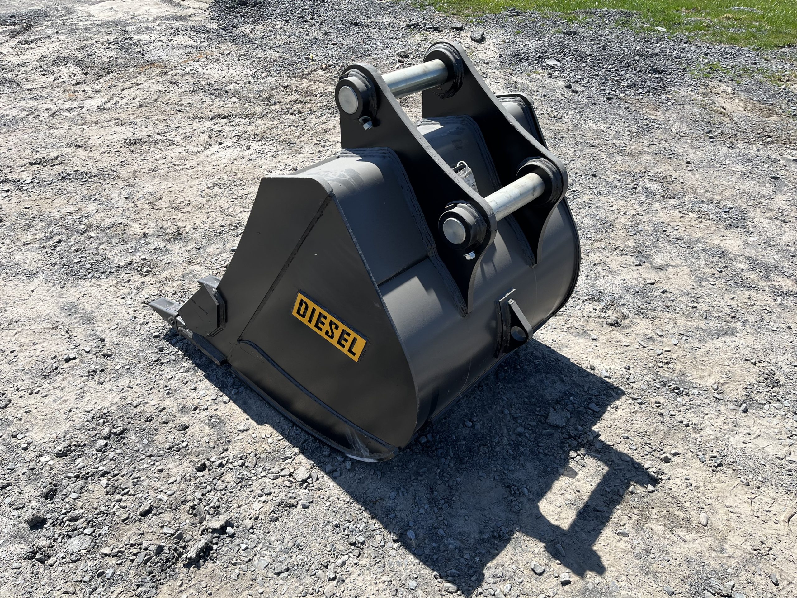 36'' Bucket for 120CL Excavator - Image 4