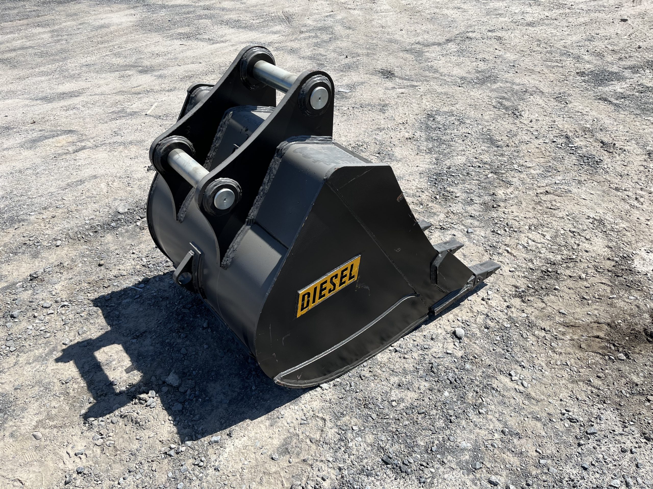 36'' Bucket for 120CL Excavator - Image 6