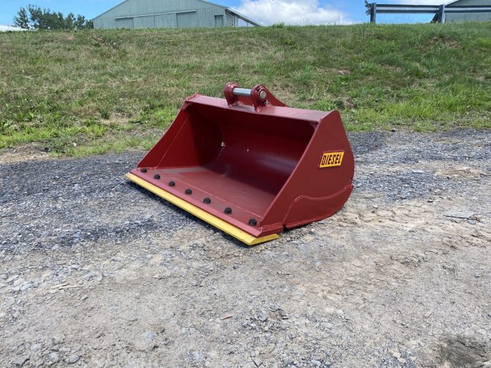 42" VIO35 Ditch Cleaning Bucket