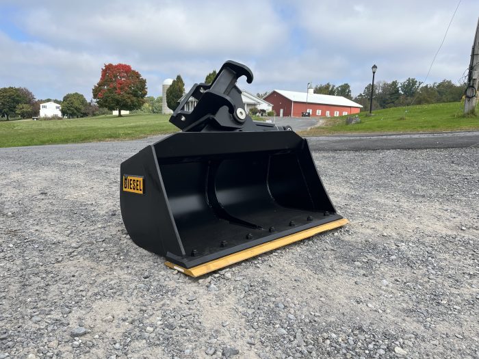 42" Hydraulic Tilt Ditch Cleaning Bucket for Bobcat E45/E50/E55 Excavator