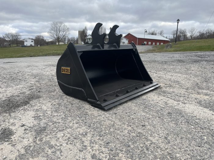 36" Ditch Cleaning Bucket for Kubota KX040